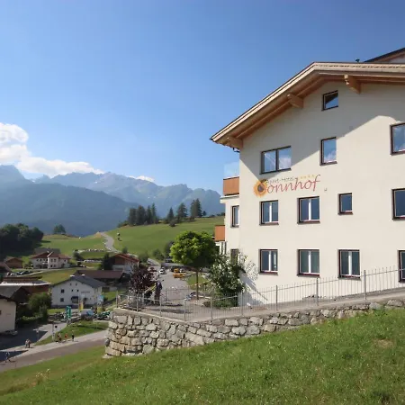 Ladis-4 *