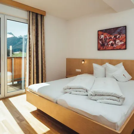 Apartment Ladis-4 By Interhome